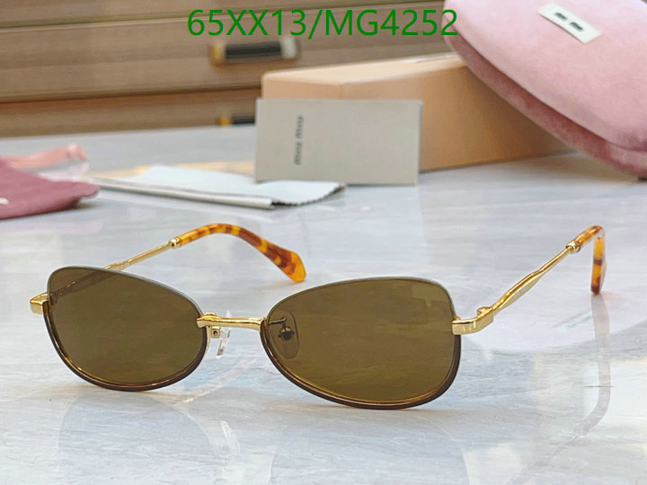 MiuMiu-Glasses Code: MG4252 $: 65USD