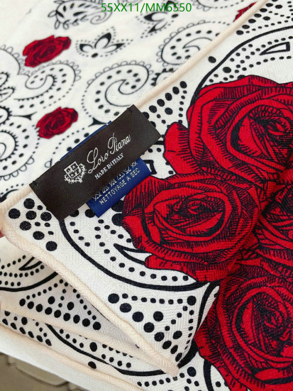 Loro Piana-Scarf Code: MM6550 $: 55USD
