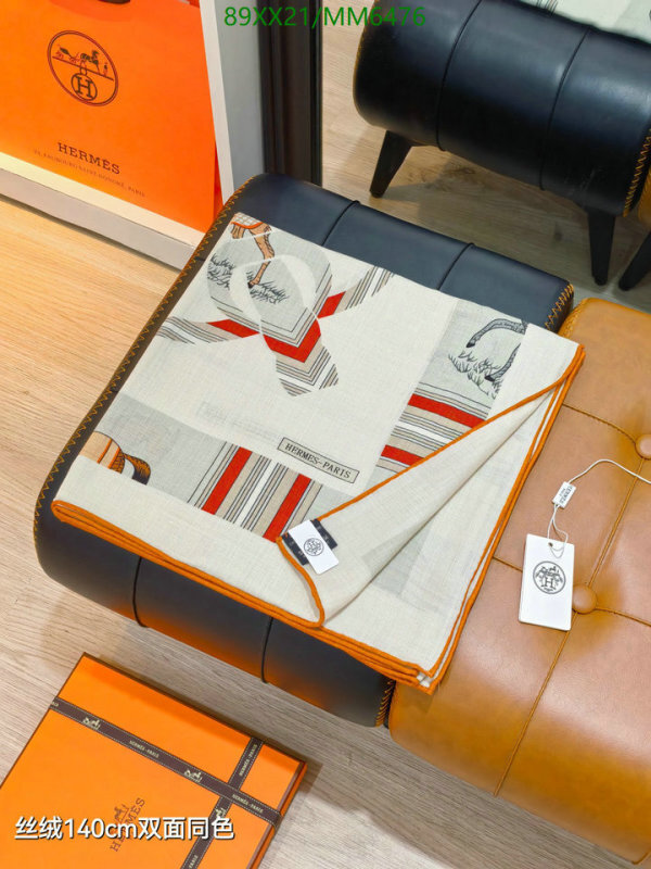 Hermes-Scarf Code: MM6476 $: 89USD