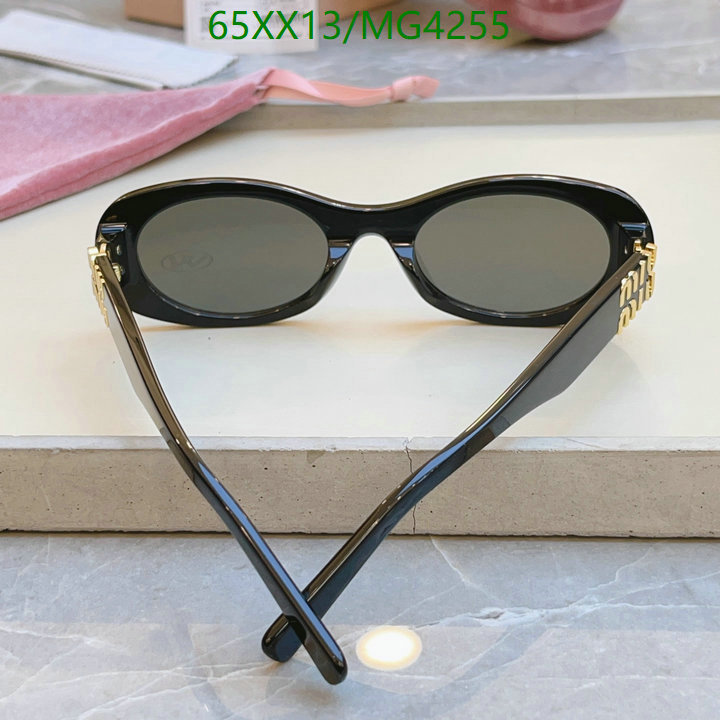 MiuMiu-Glasses Code: MG4255 $: 65USD