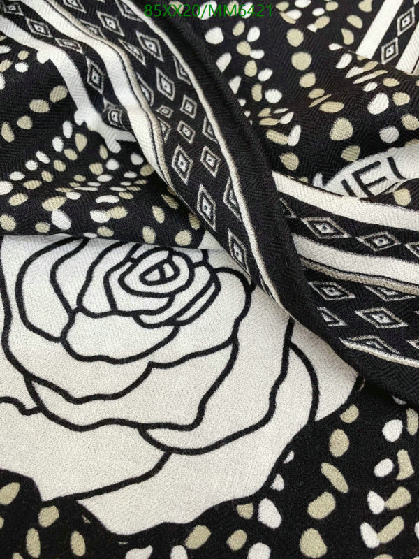 Chanel-Scarf Code: MM6421 $: 85USD