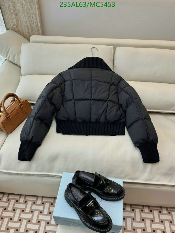 Moncler-Down jacket Women Code: MC5453 $: 235USD