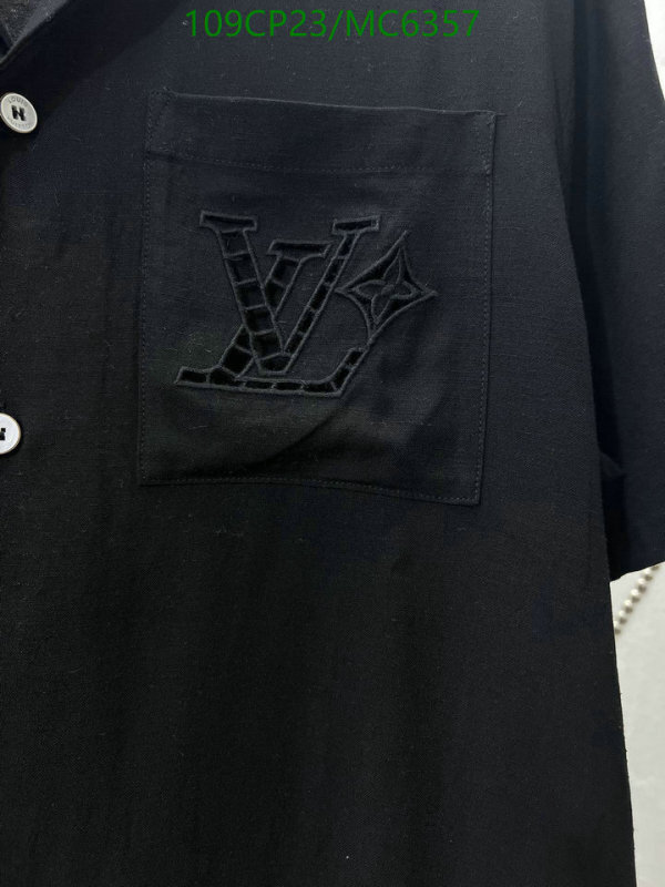 LV-Clothing Code: MC6357 $: 109USD