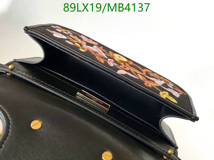 Valentino-Bag-4A Quality Code: MB4137 $: 89USD
