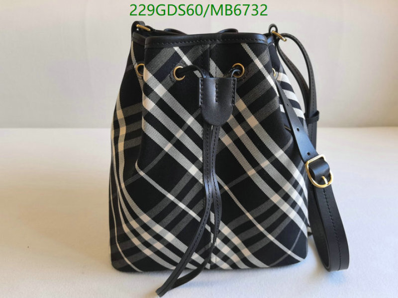 Burberry-Bag-Mirror Quality Code: MB6732 $: 229USD