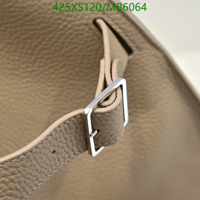 The Row-Bag-Mirror Quality Code: MB6064