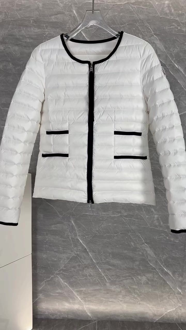 Moncler-Down jacket Women Code: MC6786 $: 145USD