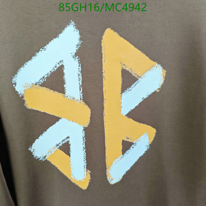 Balenciaga-Clothing Code: MC4942 $: 85USD