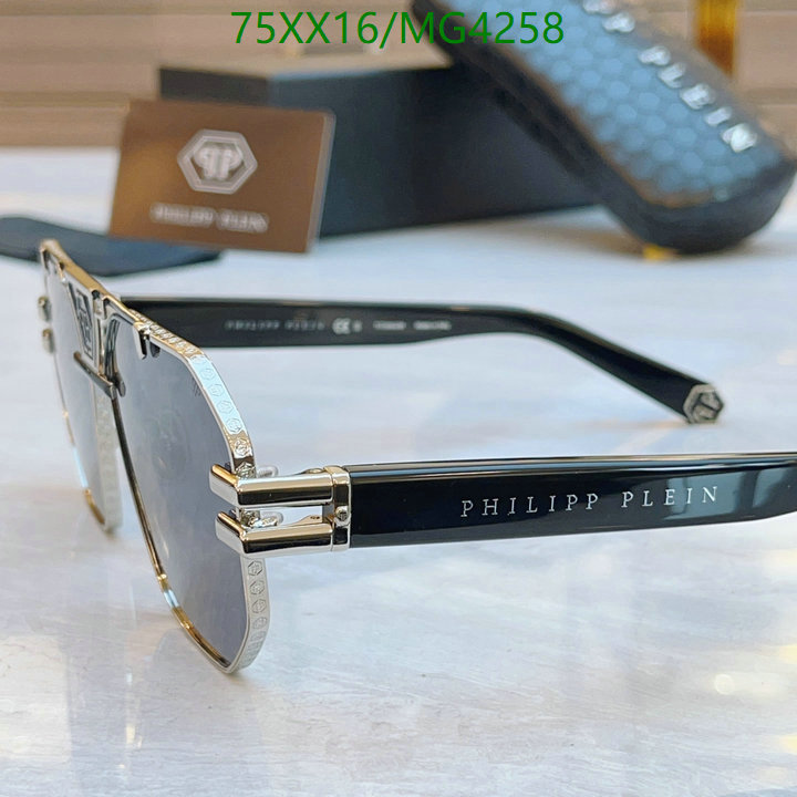 Philipp Plein-Glasses Code: MG4258 $: 75USD