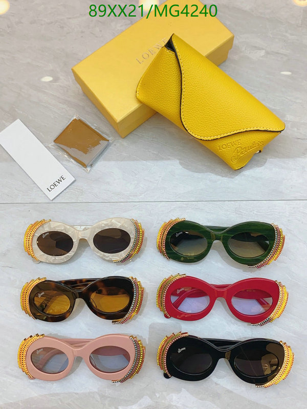 Loewe-Glasses Code: MG4240 $: 89USD
