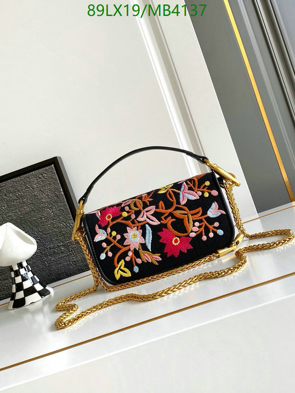 Valentino-Bag-4A Quality Code: MB4137 $: 89USD