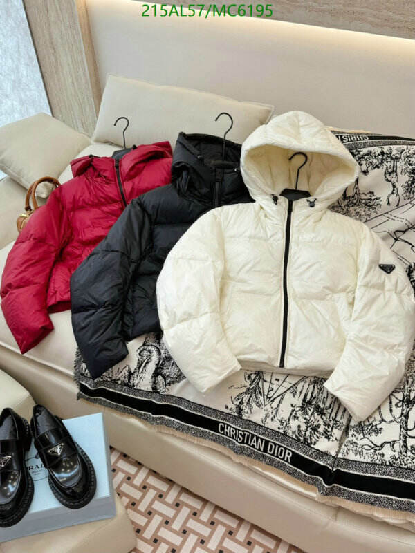 Prada-Down jacket Women Code: MC6195 $: 215USD