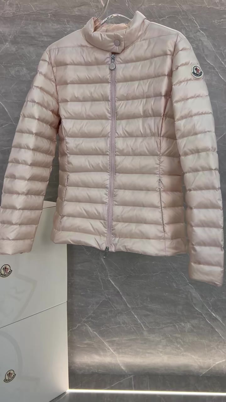 Moncler-Down jacket Women Code: MC6785 $: 155USD