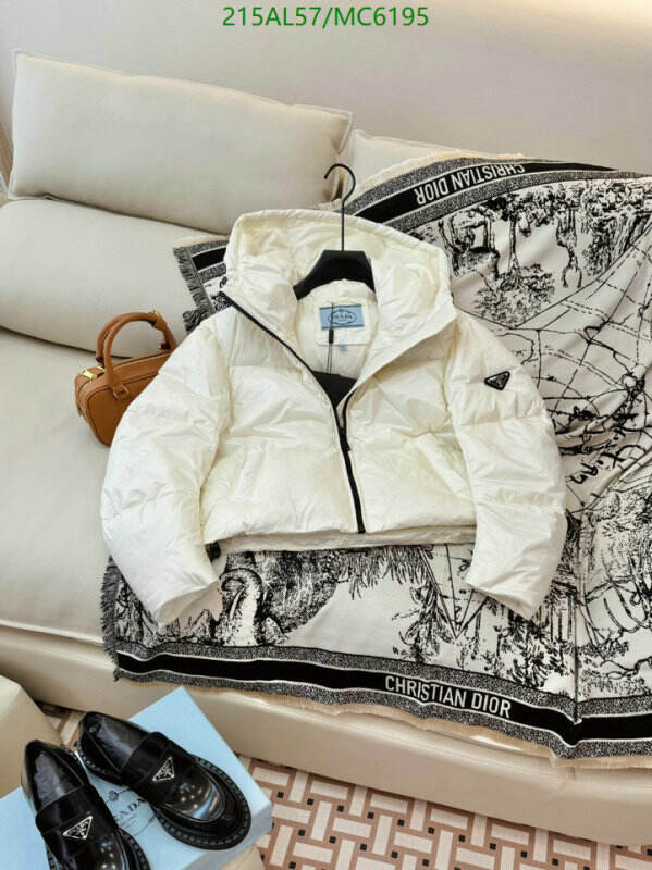 Prada-Down jacket Women Code: MC6195 $: 215USD