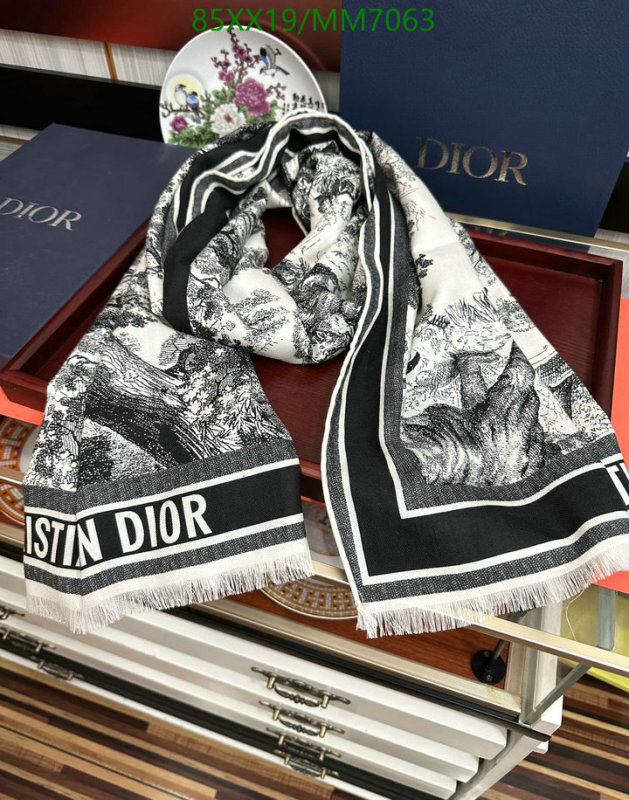 Dior-Scarf Code: MM7063 $: 85USD