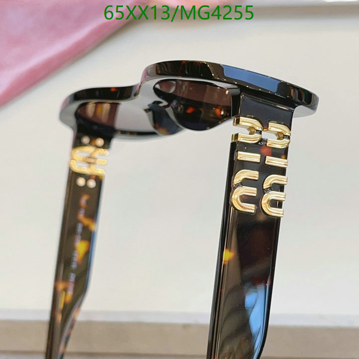 MiuMiu-Glasses Code: MG4255 $: 65USD