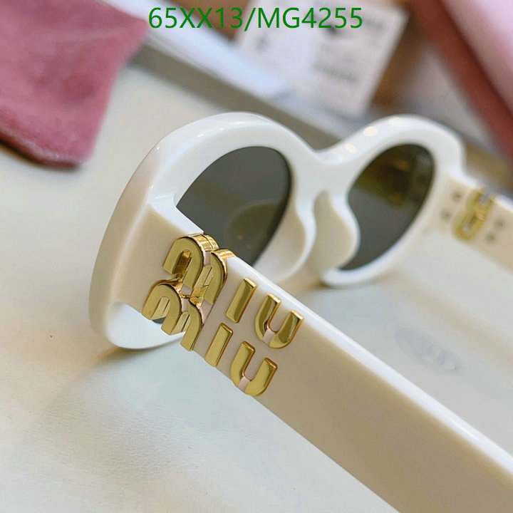 MiuMiu-Glasses Code: MG4255 $: 65USD