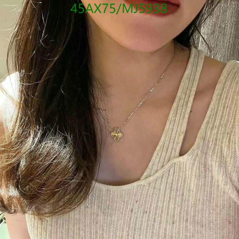Van Cleef & Arpels-Jewelry Code: MJ5938 $: 45USD