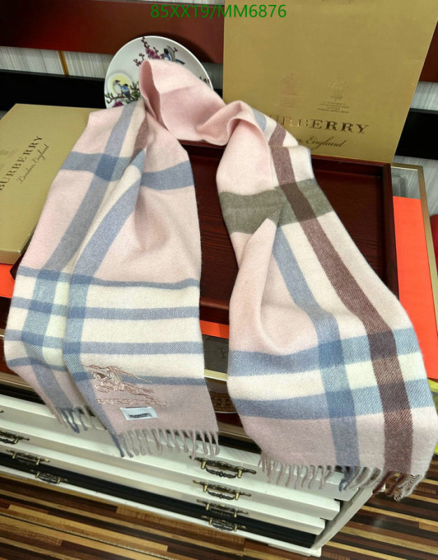 Burberry-Scarf Code: MM6876 $: 85USD