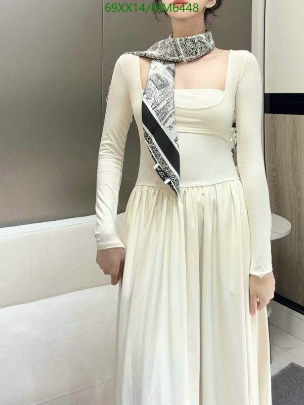 Dior-Scarf Code: MM6448 $: 69USD