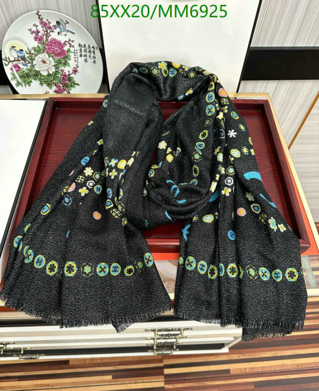 Chanel-Scarf Code: MM6925 $: 85USD