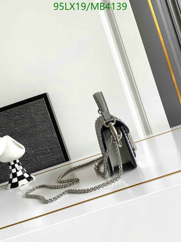 Valentino-Bag-4A Quality Code: MB4139 $: 95USD