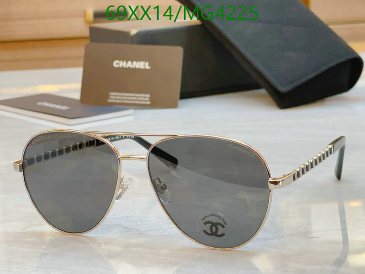 Chanel-Glasses Code: MG4225 $: 69USD