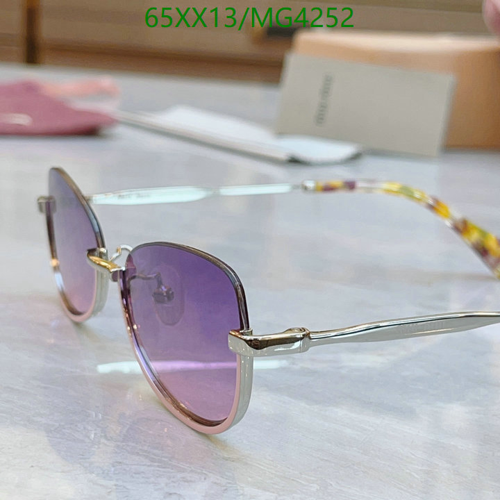 MiuMiu-Glasses Code: MG4252 $: 65USD