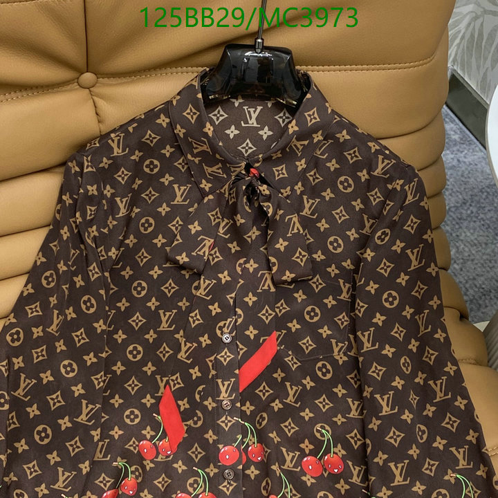 LV-Clothing Code: MC3973 $: 125USD