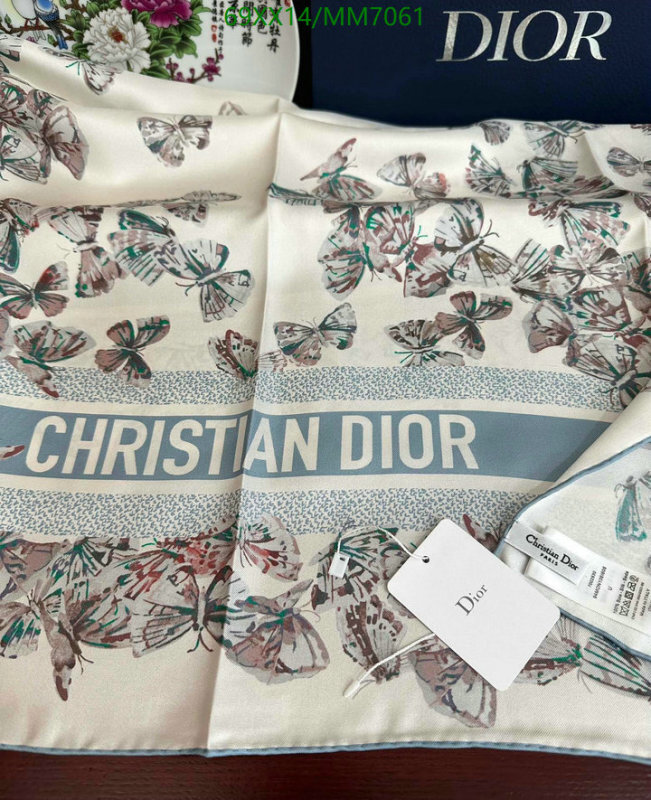 Dior-Scarf Code: MM7061 $: 69USD