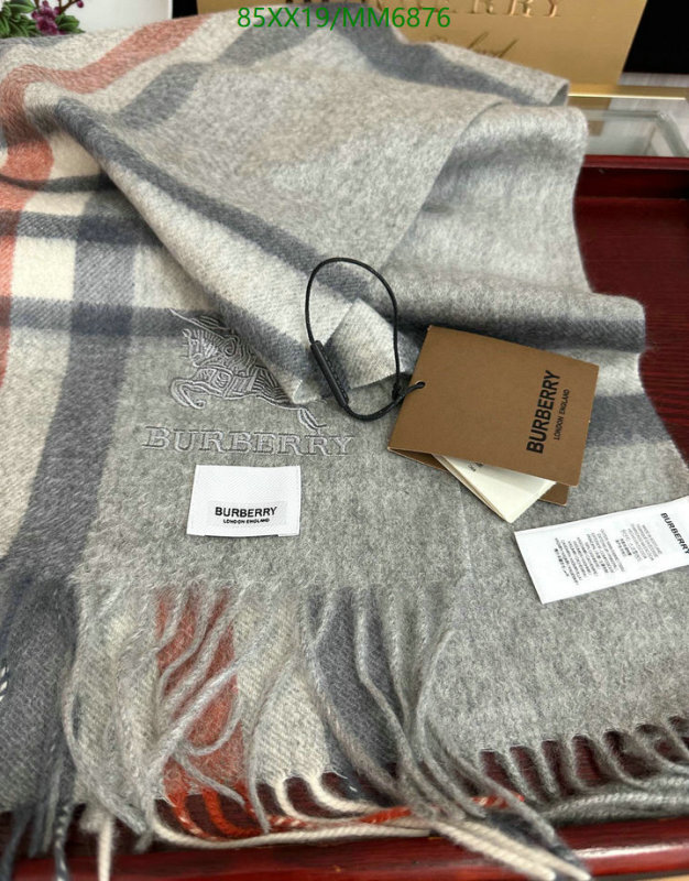 Burberry-Scarf Code: MM6876 $: 85USD