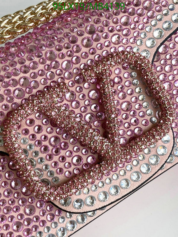 Valentino-Bag-4A Quality Code: MB4139 $: 95USD
