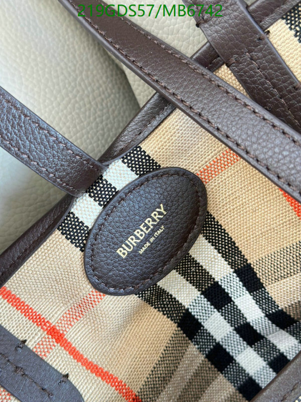 Burberry-Bag-Mirror Quality Code: MB6742 $: 219USD
