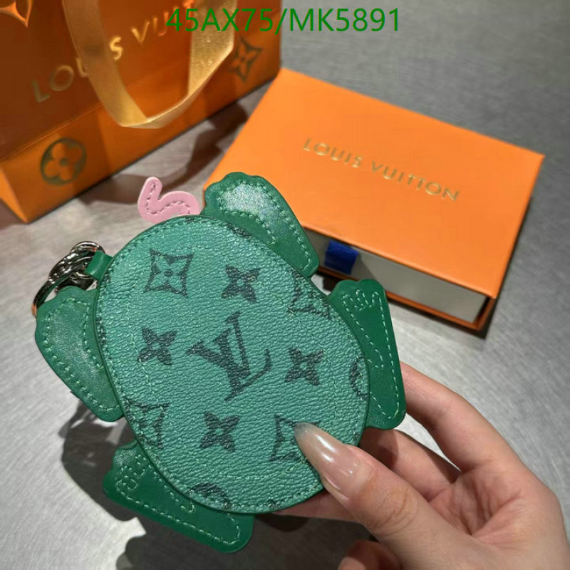 LV-Key pendant Code: MK5891 $: 45USD