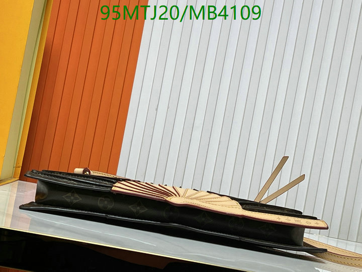 LV-Bag-4A Quality Code: MB4109 $: 95USD