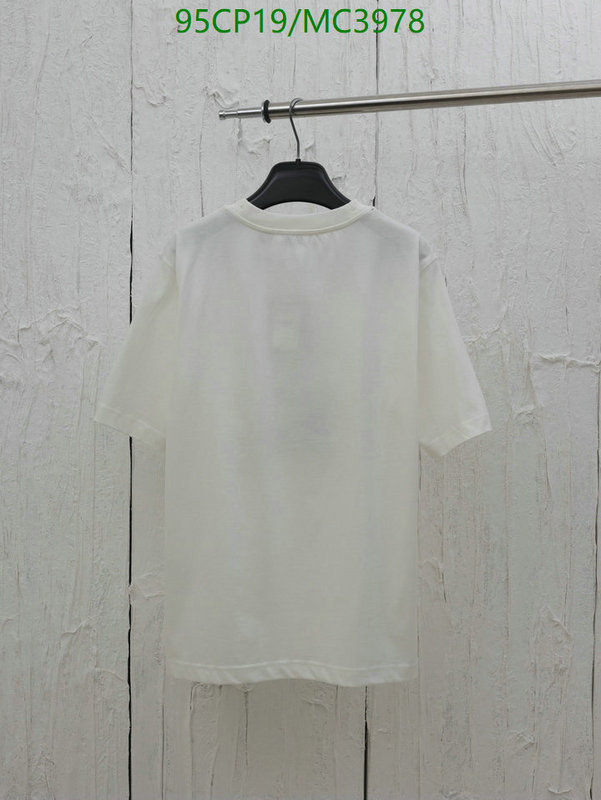 Burberry-Clothing Code: MC3978 $: 95USD