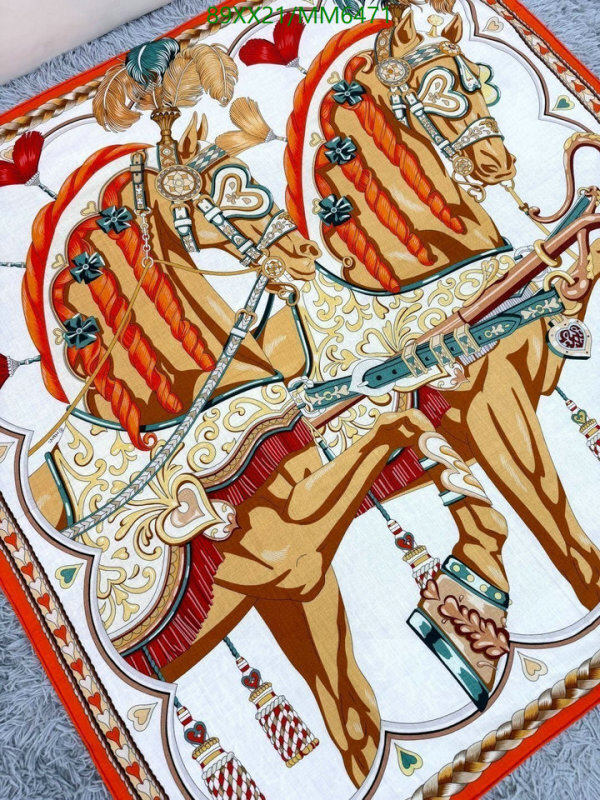 Hermes-Scarf Code: MM6471 $: 89USD