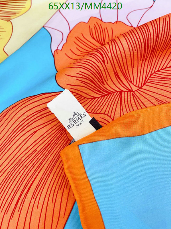 Hermes-Scarf Code: MM4420 $: 65USD