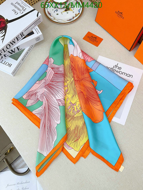 Hermes-Scarf Code: MM4420 $: 65USD