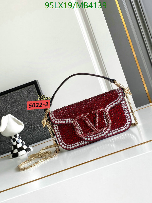 Valentino-Bag-4A Quality Code: MB4139 $: 95USD