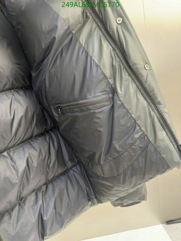 Burberry-Down jacket Women Code: MC6770 $: 249USD