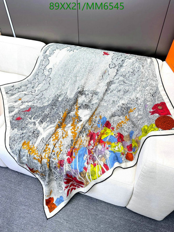 Hermes-Scarf Code: MM6545 $: 89USD