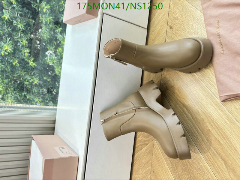 Boots-Women Shoes Code: NS1250 $: 175USD