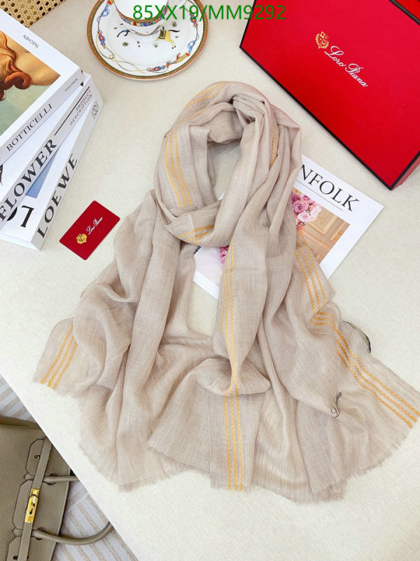 Loro Piana-Scarf Code: MM9292 $: 85USD