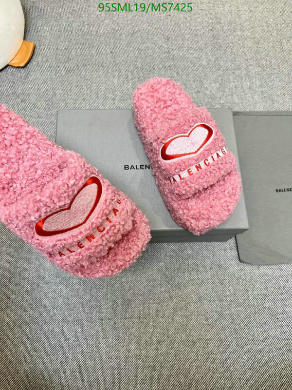 Balenciaga-Women Shoes Code: MS7425 $: 95USD