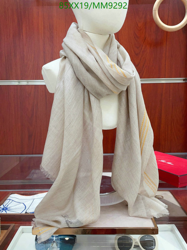 Loro Piana-Scarf Code: MM9292 $: 85USD