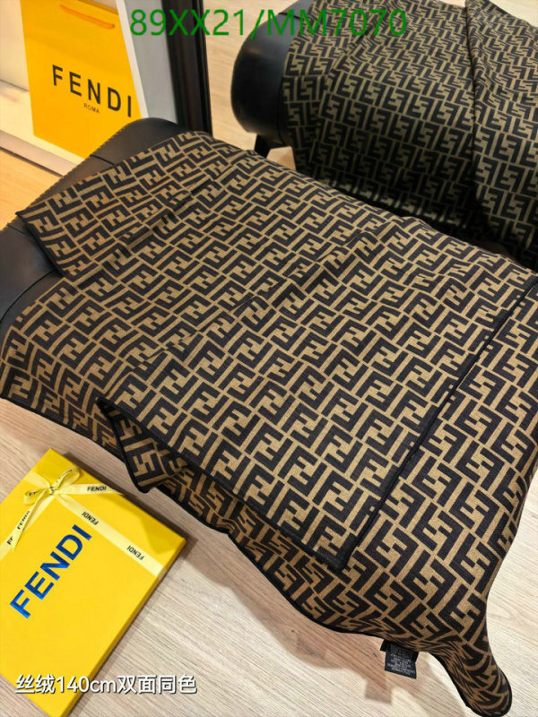 Fendi-Scarf Code: MM7070 $: 89USD