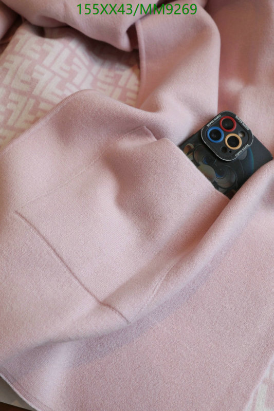 Fendi-Scarf Code: MM9269 $: 155USD