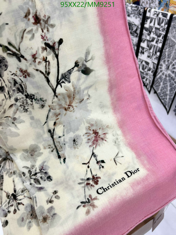 Dior-Scarf Code: MM9251 $: 95USD