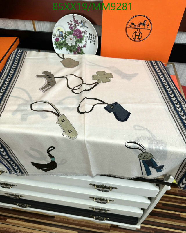 Hermes-Scarf Code: MM9281 $: 85USD